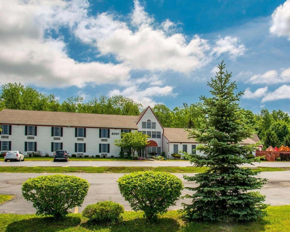 Rodeway Inn Lakeville Main image